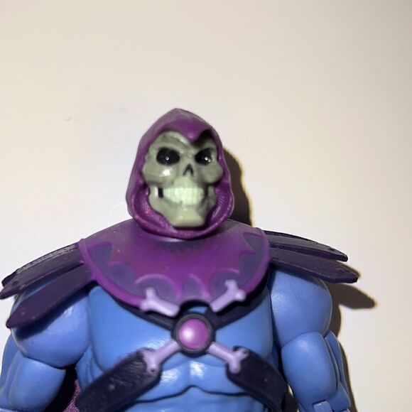 He-Man and the Masters of the Universe Skeletor Posable Action Figure FLAW - Picture 4 of 5